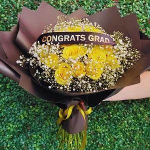 24 rosas amarillas felicidades graduados