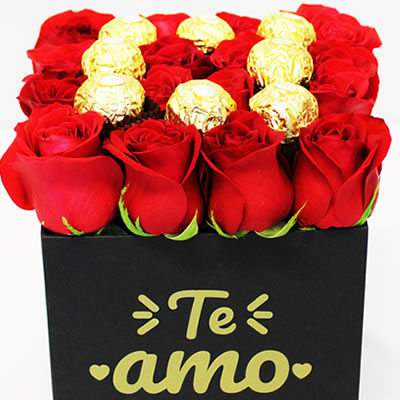 Caja negra con mensaje te amo , rosas y ferreros 2503