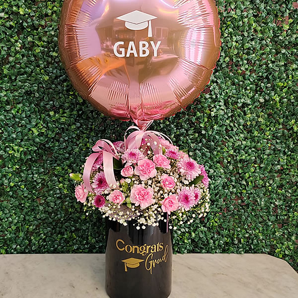 Cilindro surtido pink Congrats grad con globo personalizado 3503