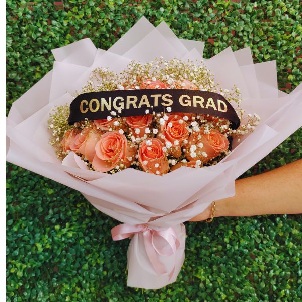 Ramo 24 rosas rosa congrats grad 3478