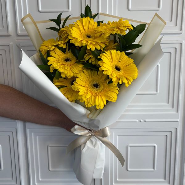 10 % DESCUENTO - Ramo de gerberas amarillas 3585